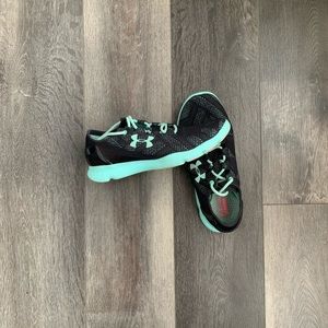 Under Armour Women’s Shoe; Size 8.5